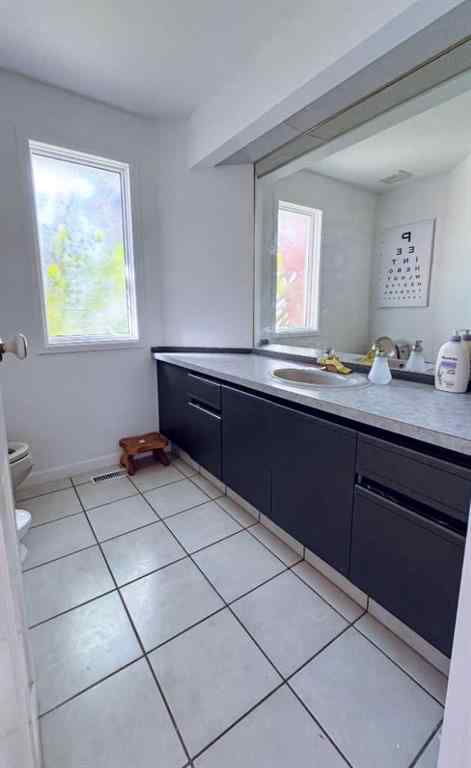 MLS® A2260998 - 10010 89 Street NW in The Pines Peace River, Residential