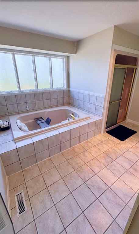 MLS® A2260998 - 10010 89 Street NW in The Pines Peace River, Residential