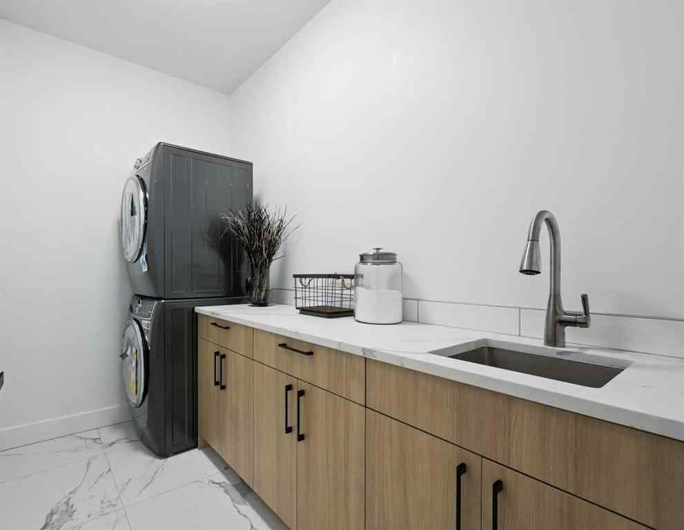 MLS® A2261004 - 54 Malibou Road SW in Meadowlark Park Calgary, Residential