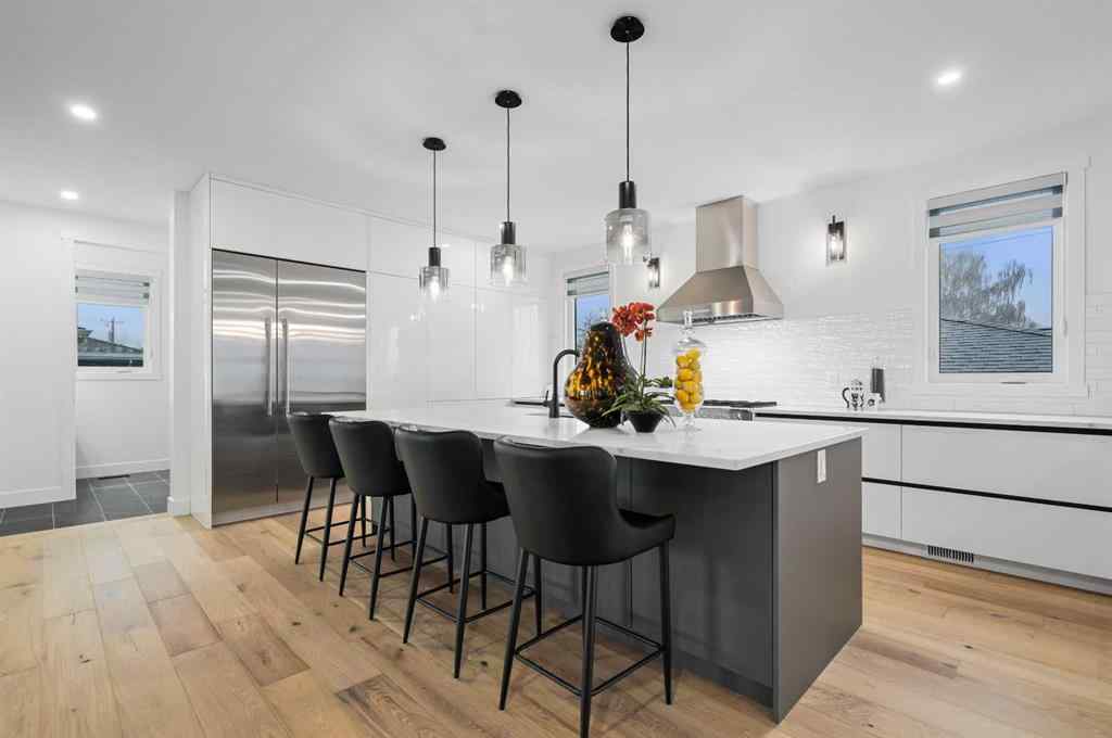 MLS® A2261004 - 54 Malibou Road SW in Meadowlark Park Calgary, Residential