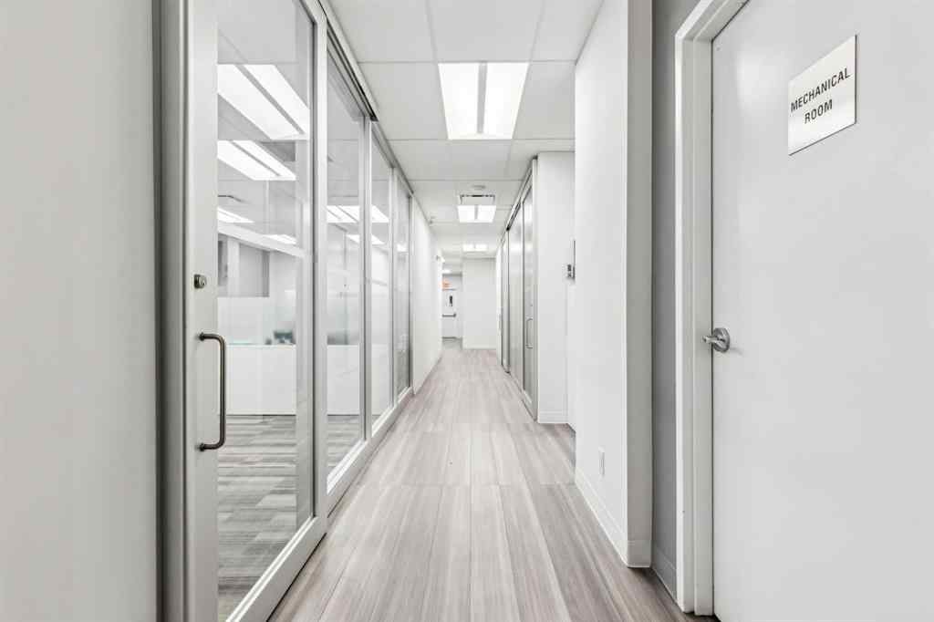 MLS® A2261007 - 5799 3 Street SE in Manchester Industrial Calgary, Commercial