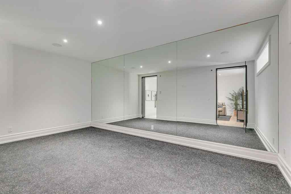 MLS® A2261008 - 109 Roxboro Road SW in Roxboro Calgary, Residential