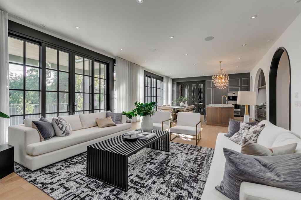 MLS® A2261008 - 109 Roxboro Road SW in Roxboro Calgary, Residential