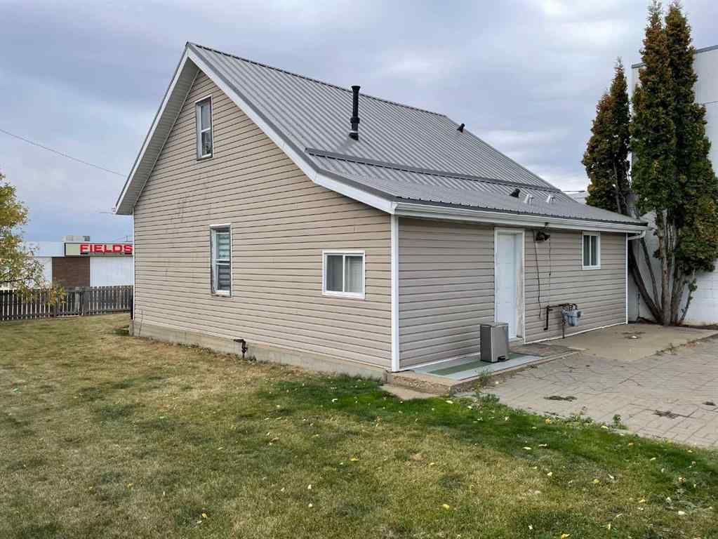 MLS® A2261015 - 10908 102 Avenue  in NONE Fairview, Residential