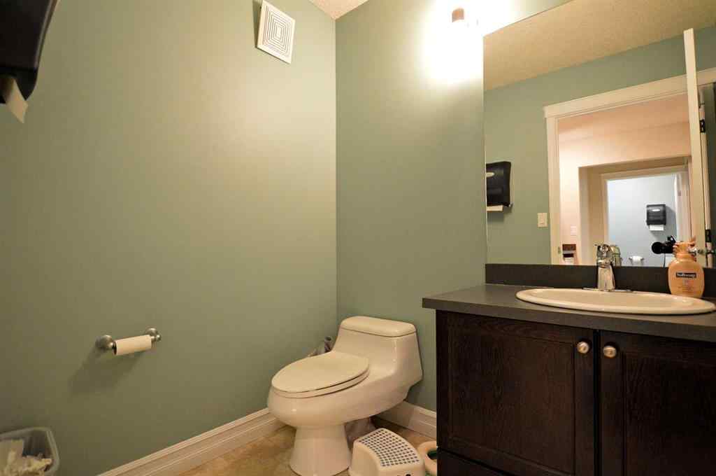 MLS® A2261019 - Unit #101 8715 109 Street  in Richmond Industrial Park Grande Prairie, Commercial