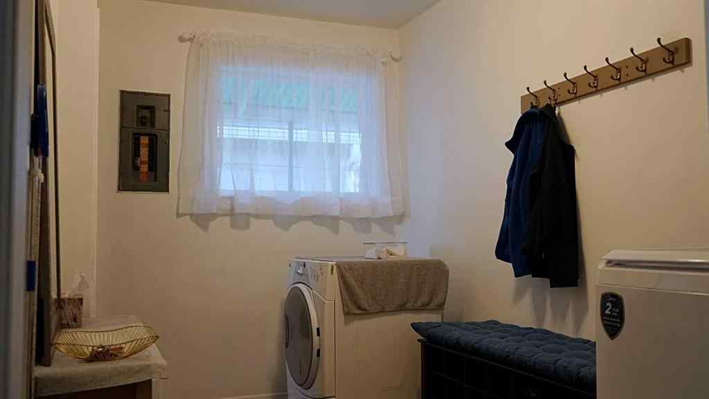 MLS® A2261020 - 5518 50 Street  in Vegreville Vegreville, Residential