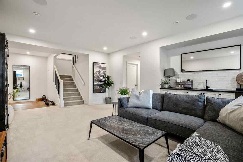 MLS® A2261024 - 70 Treeline Lane SW in Alpine Park Calgary, Residential