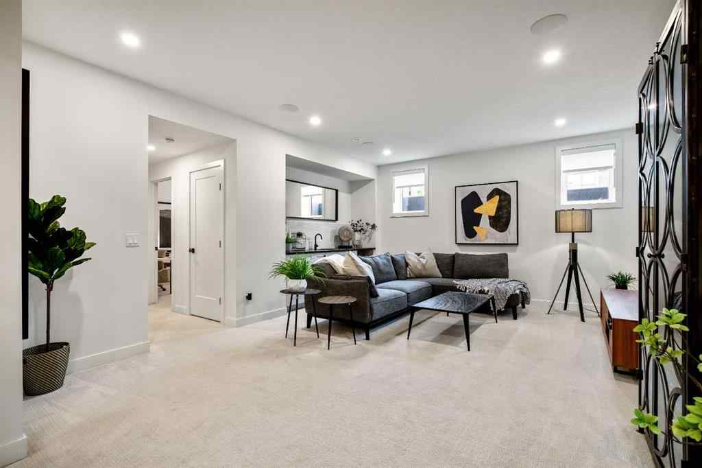 MLS® A2261024 - 70 Treeline Lane SW in Alpine Park Calgary, Residential