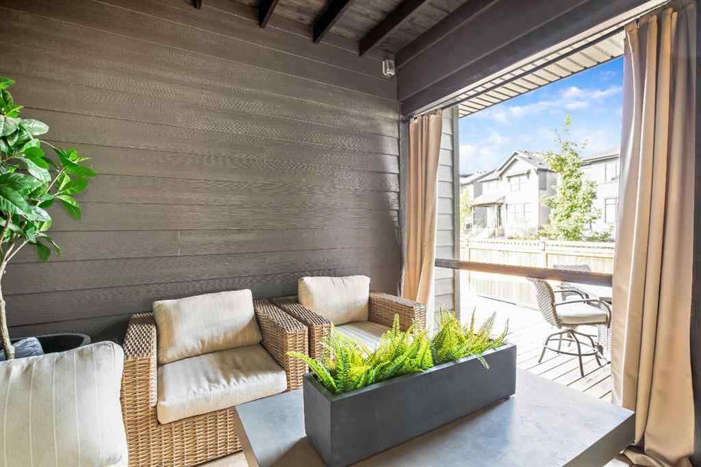 MLS® A2261024 - 70 Treeline Lane SW in Alpine Park Calgary, Residential