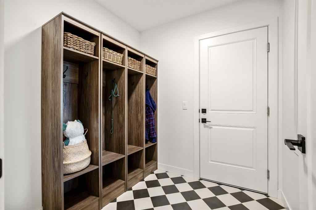 MLS® A2261024 - 70 Treeline Lane SW in Alpine Park Calgary, Residential