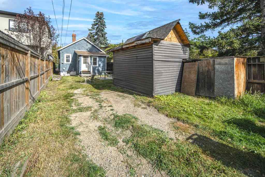 MLS® A2261032 - 905 19 Avenue NW in Mount Pleasant Calgary, Residential