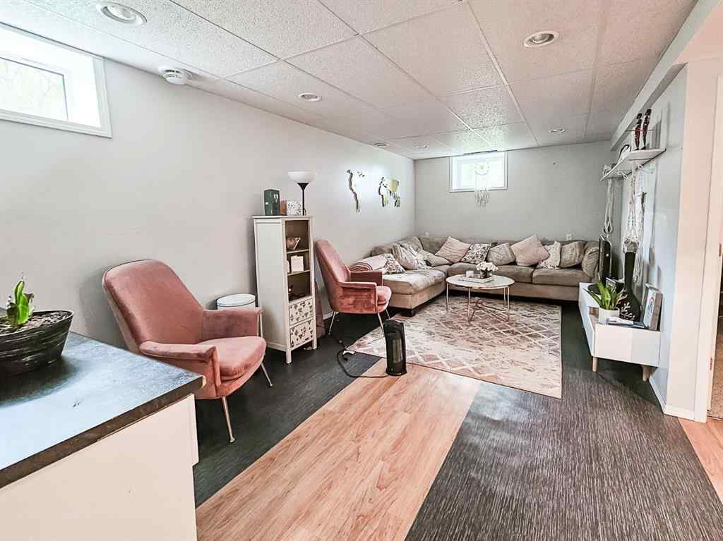 MLS® A2261033 - 131 2nd Street NW in NONE Falher, Residential