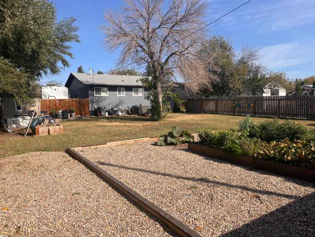 MLS® A2261038 - 939 2nd Avenue N in NONE Vauxhall, Residential