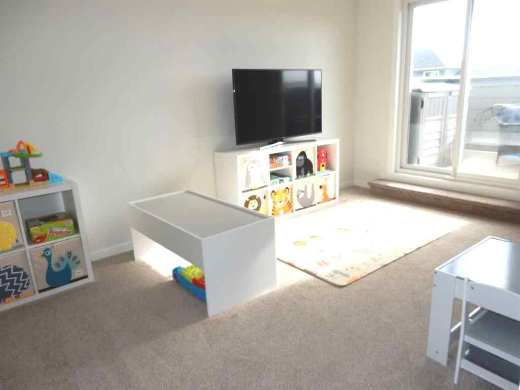 MLS® A2261039 - 352 Cranbrook Square SE in Cranston Calgary, Residential