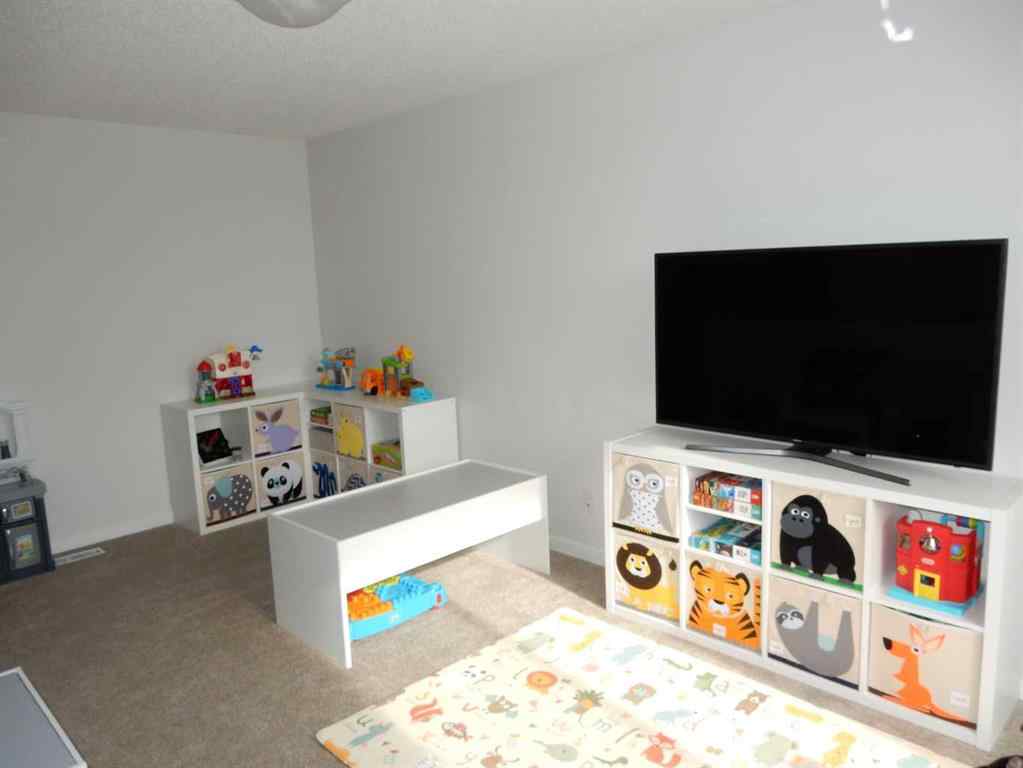 MLS® A2261039 - 352 Cranbrook Square SE in Cranston Calgary, Residential