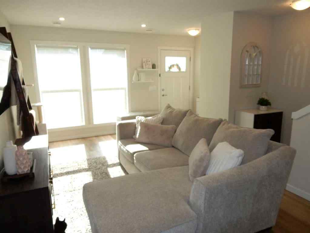 MLS® A2261039 - 352 Cranbrook Square SE in Cranston Calgary, Residential