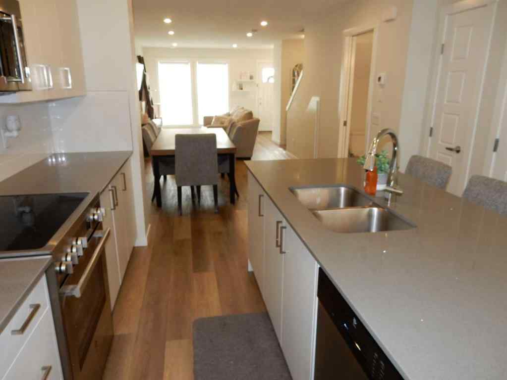 MLS® A2261039 - 352 Cranbrook Square SE in Cranston Calgary, Residential