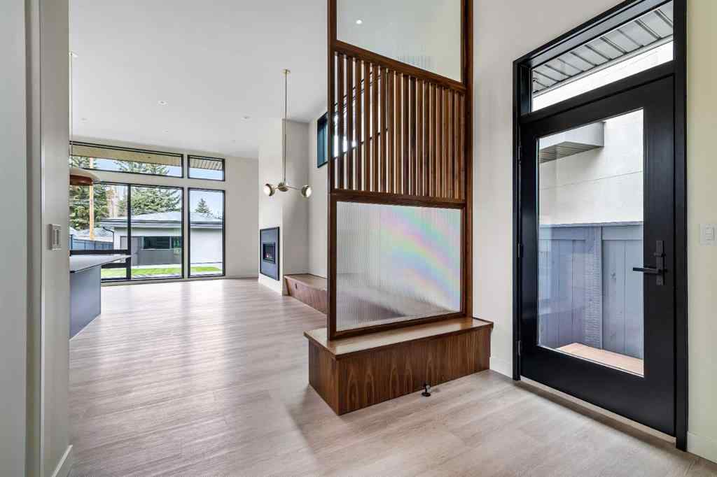 MLS® A2261041 - 3D Willow Crescent SW in Spruce Cliff Calgary, Residential