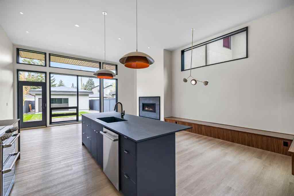 MLS® A2261041 - 3D Willow Crescent SW in Spruce Cliff Calgary, Residential