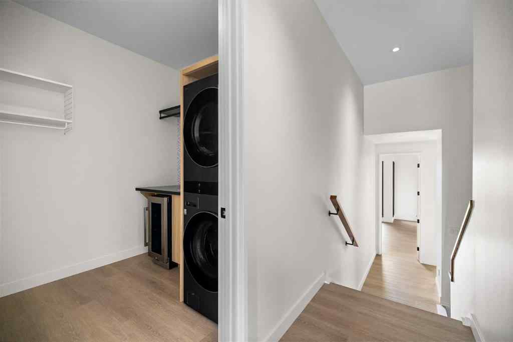 MLS® A2261041 - 3D Willow Crescent SW in Spruce Cliff Calgary, Residential