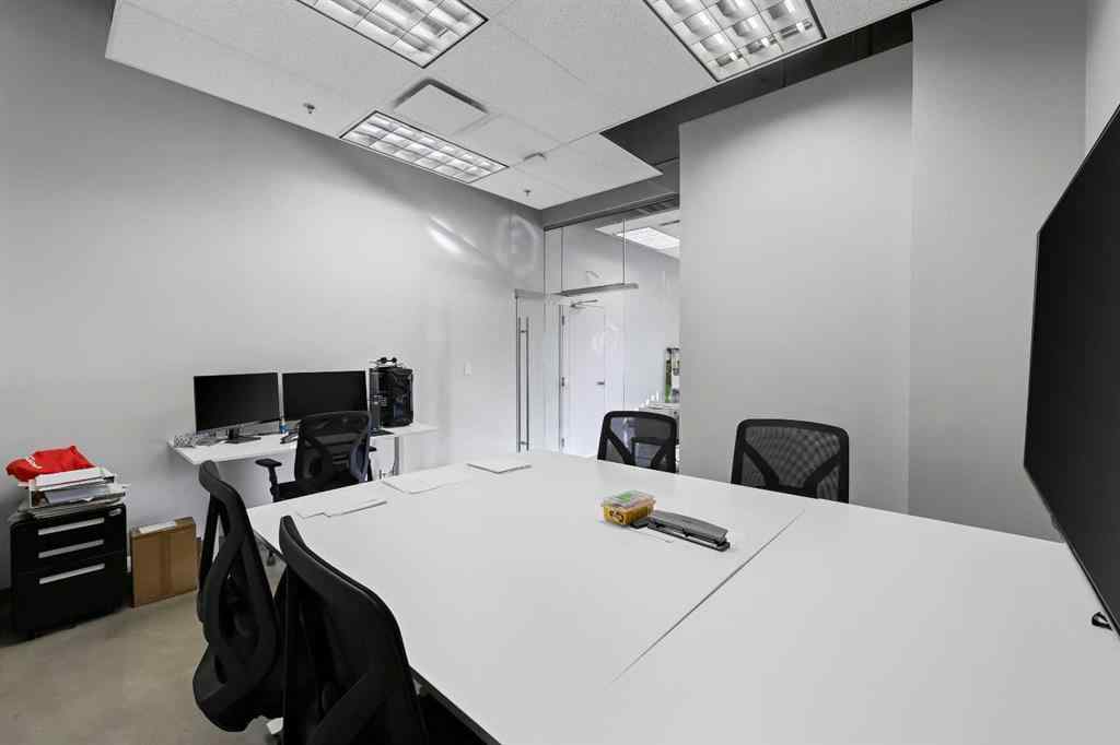 MLS® A2261050 - Unit #112 2719 7 Avenue NE in Meridian Calgary, Commercial