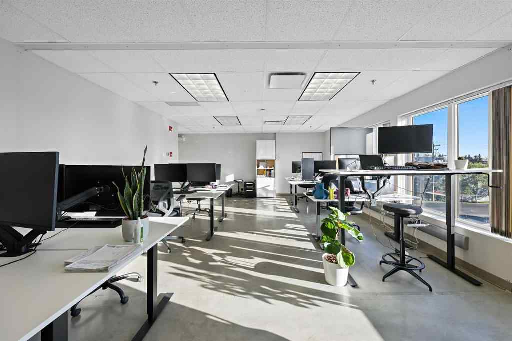 MLS® A2261050 - Unit #112 2719 7 Avenue NE in Meridian Calgary, Commercial