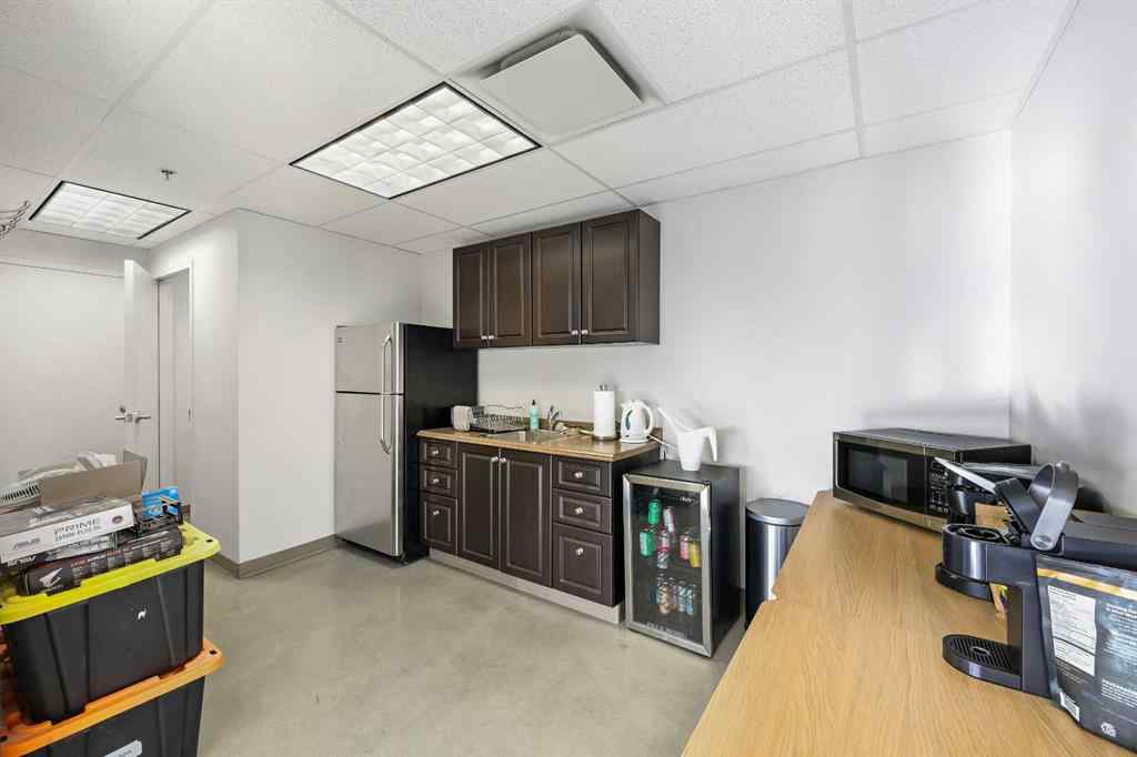 MLS® A2261050 - Unit #112 2719 7 Avenue NE in Meridian Calgary, Commercial