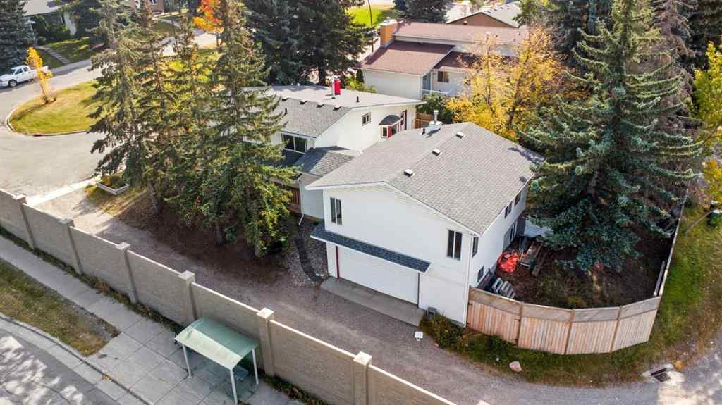 MLS® A2261054 - 1804 Braemar Place SW in Braeside Calgary, Residential