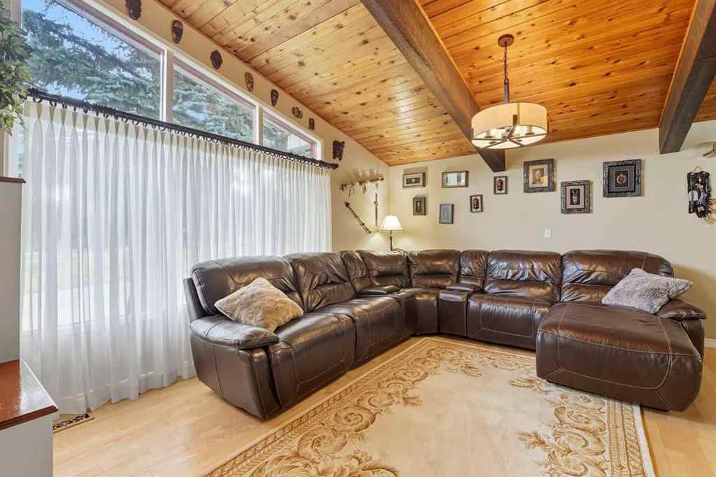 MLS® A2261054 - 1804 Braemar Place SW in Braeside Calgary, Residential