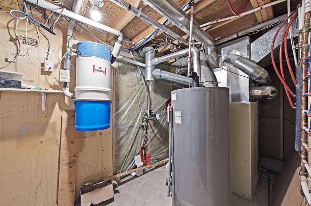 MLS® A2261056 - 24 Laguna Close NE in Monterey Park Calgary, Residential