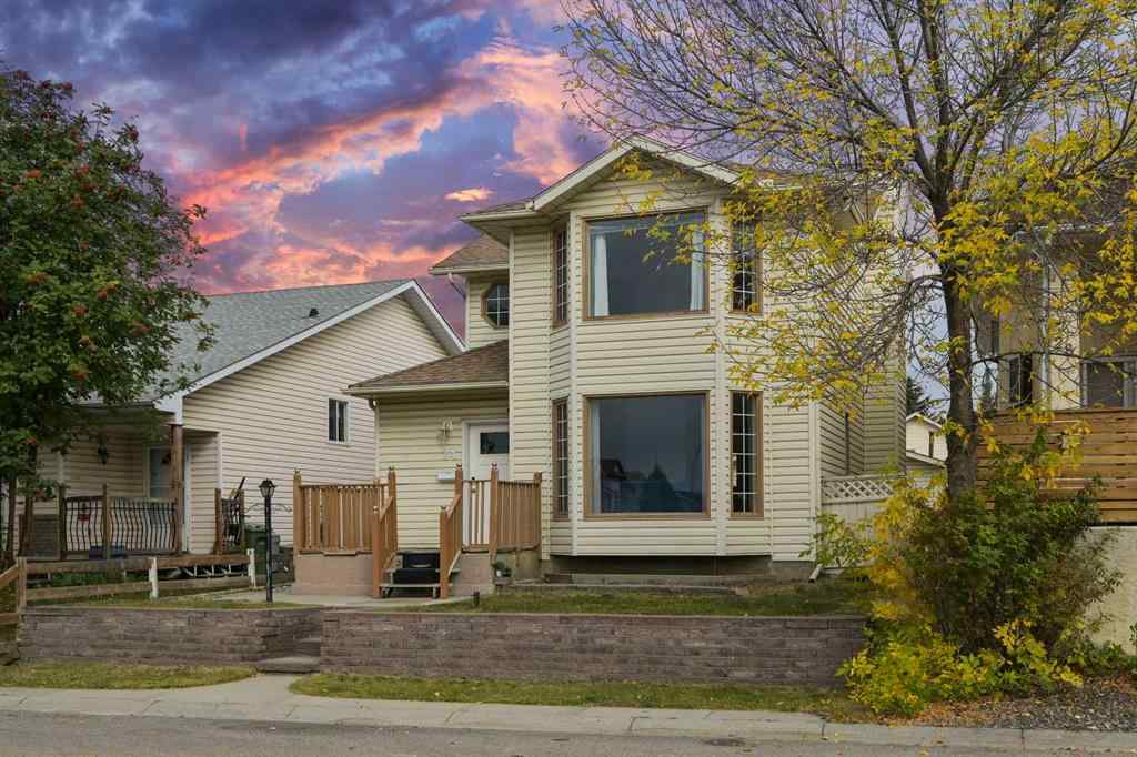 MLS® A2261056 - 24 Laguna Close NE in Monterey Park Calgary, Residential