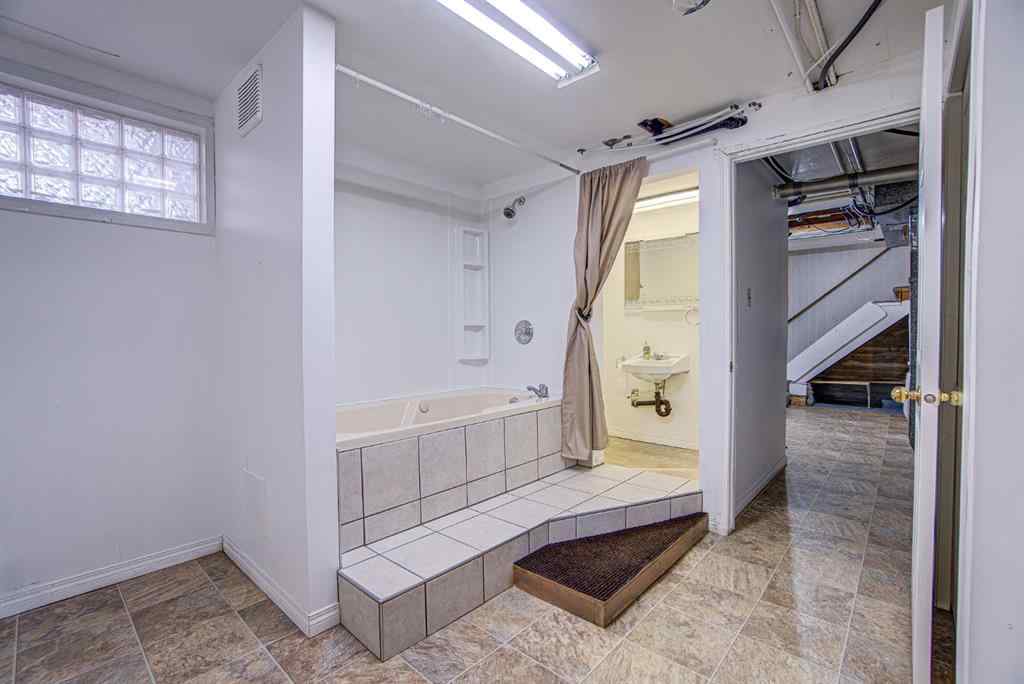 MLS® A2261069 - 4705 3 Street W in NONE Claresholm, Residential