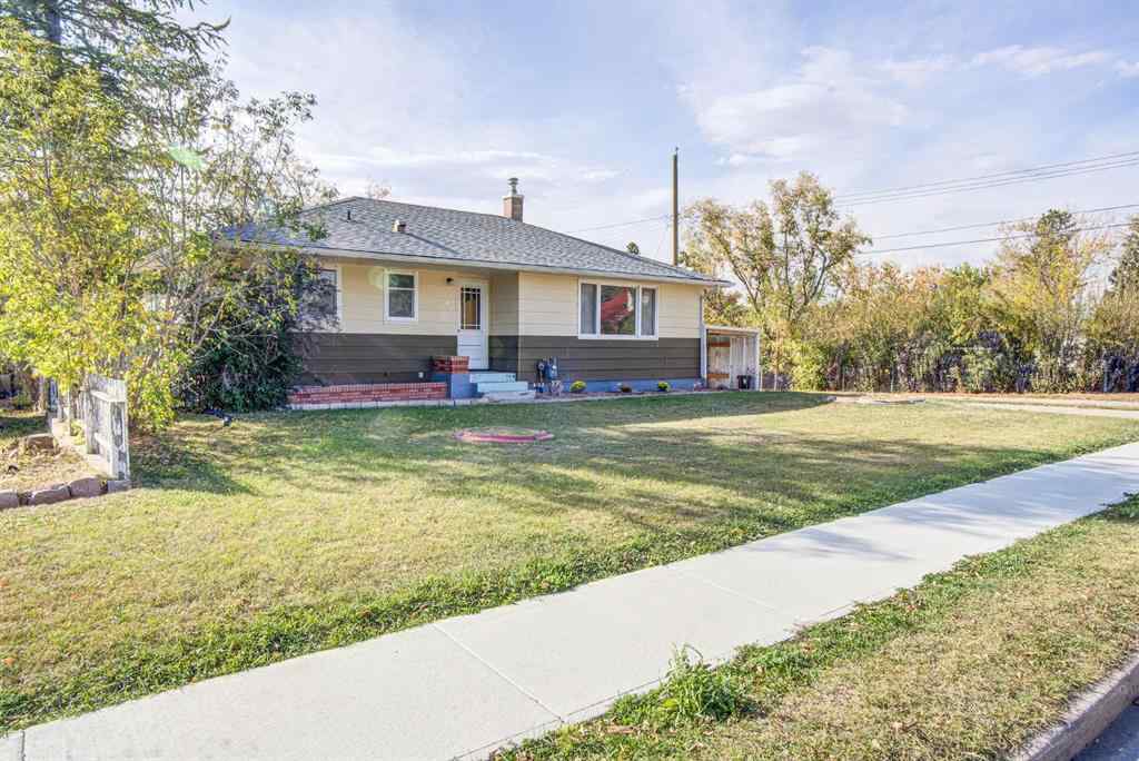 MLS® A2261069 - 4705 3 Street W in NONE Claresholm, Residential