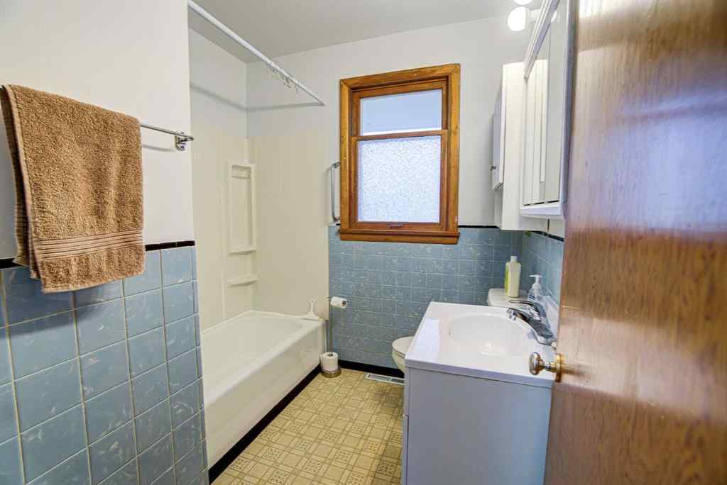 MLS® A2261069 - 4705 3 Street W in NONE Claresholm, Residential