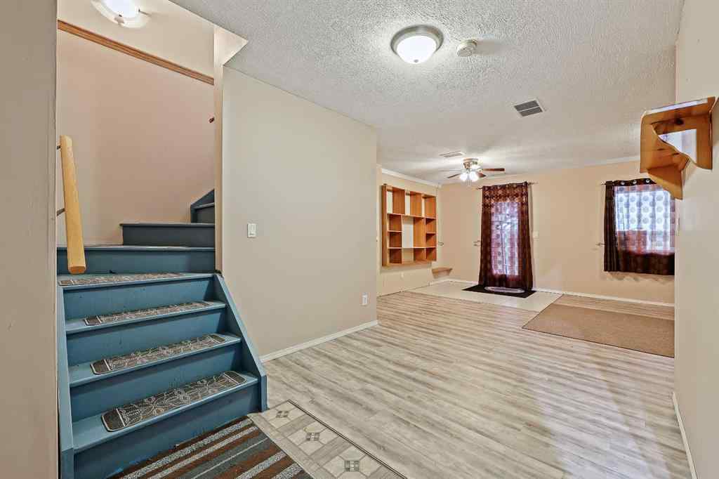 MLS® A2261073 - 30 Meadowpark Place  in NONE Carstairs, Residential