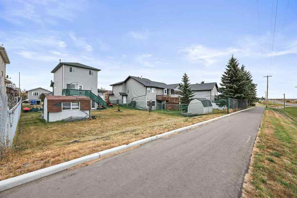 MLS® A2261073 - 30 Meadowpark Place  in NONE Carstairs, Residential