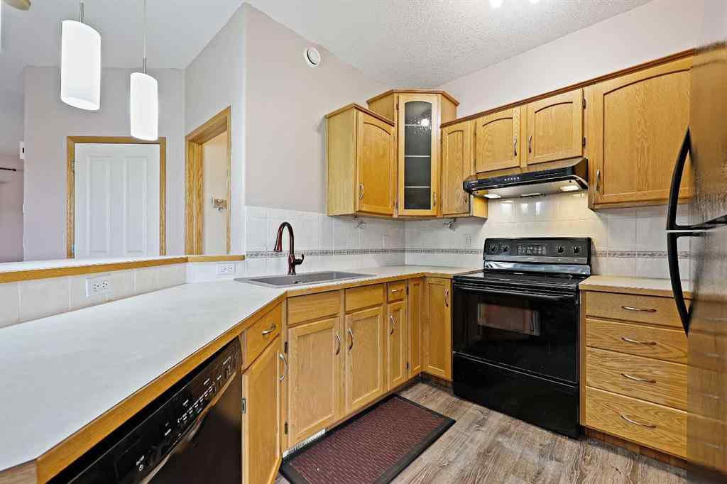 MLS® A2261073 - 30 Meadowpark Place  in NONE Carstairs, Residential