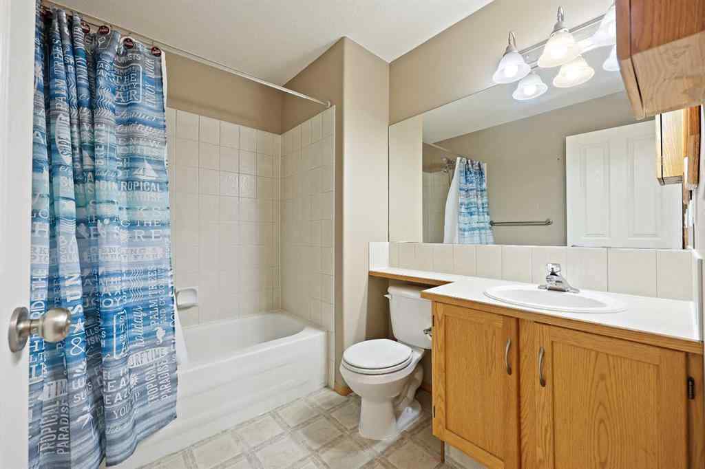 MLS® A2261073 - 30 Meadowpark Place  in NONE Carstairs, Residential