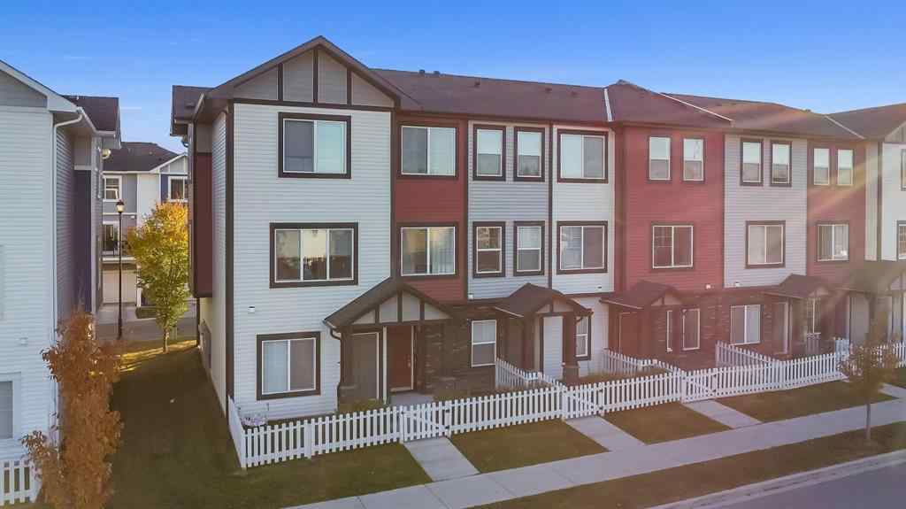 MLS® A2261079 - 2306 Jumping Pound Common   in Jumping Pound Ridge Cochrane, Residential