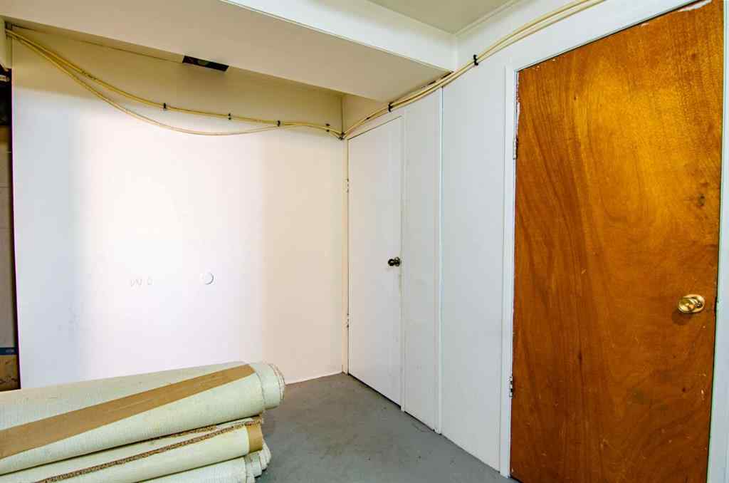 MLS® A2261083 - 5626 42 Street  in West Park Red Deer, Residential