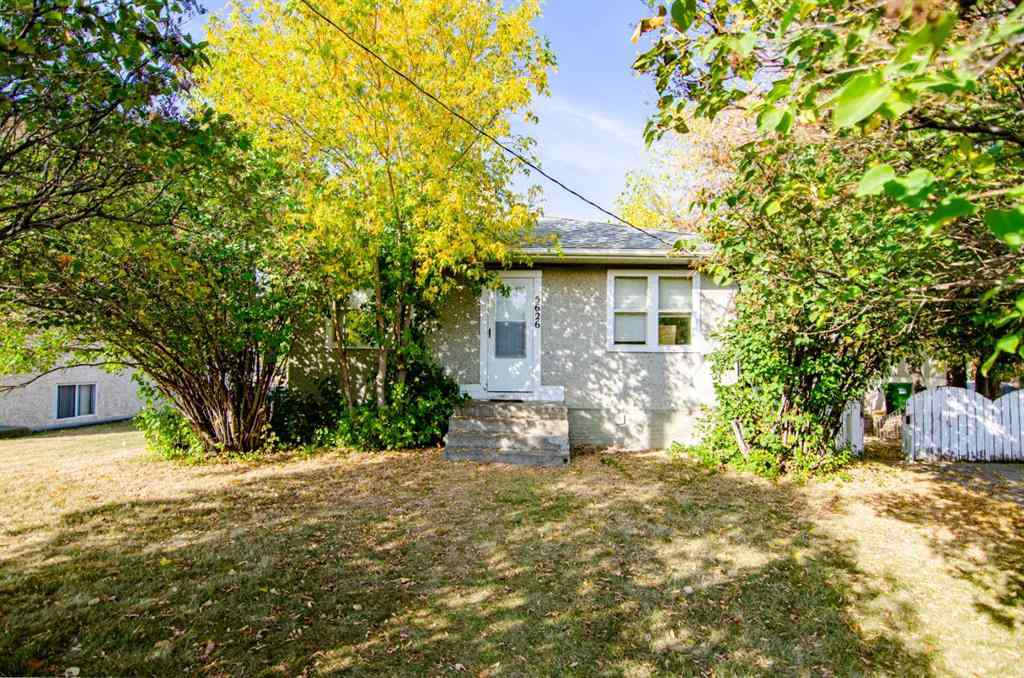 MLS® A2261083 - 5626 42 Street  in West Park Red Deer, Residential