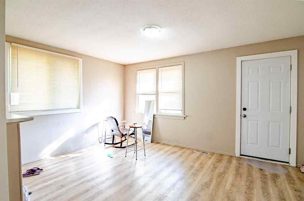 MLS® A2261083 - 5626 42 Street  in West Park Red Deer, Residential