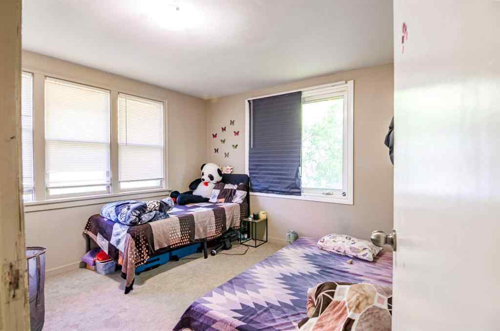 MLS® A2261083 - 5626 42 Street  in West Park Red Deer, Residential