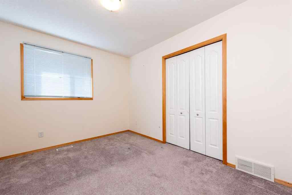 MLS® A2261089 - 17 Royal Birkdale Crescent NW in Royal Oak Calgary, Residential