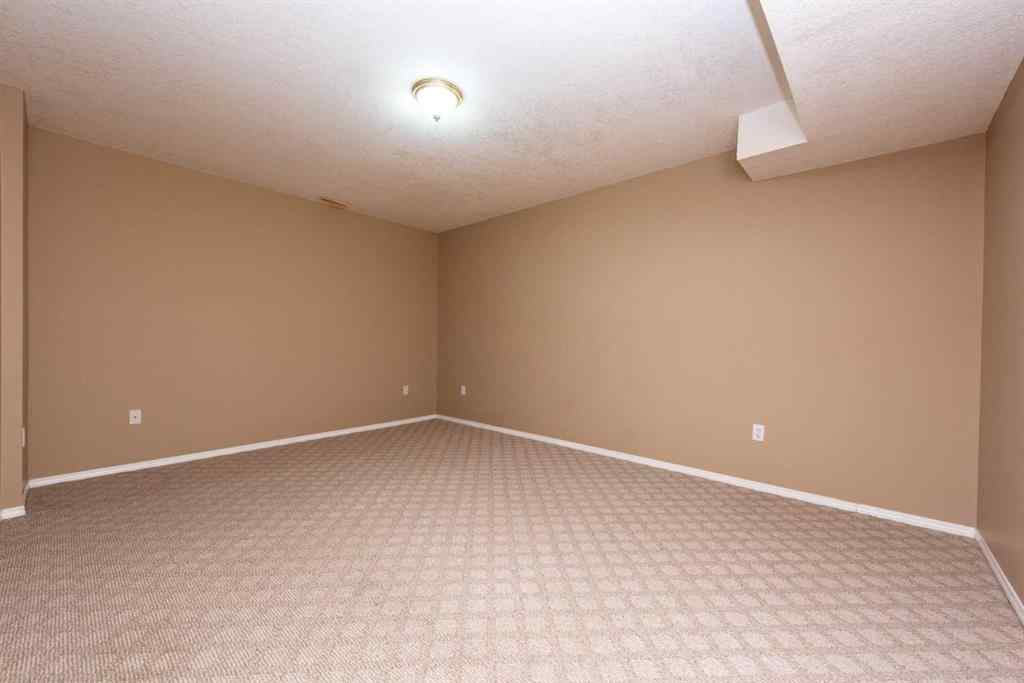 MLS® A2261089 - 17 Royal Birkdale Crescent NW in Royal Oak Calgary, Residential