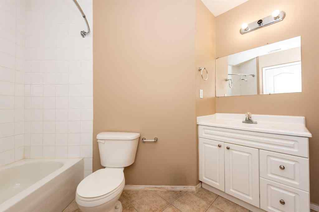 MLS® A2261089 - 17 Royal Birkdale Crescent NW in Royal Oak Calgary, Residential