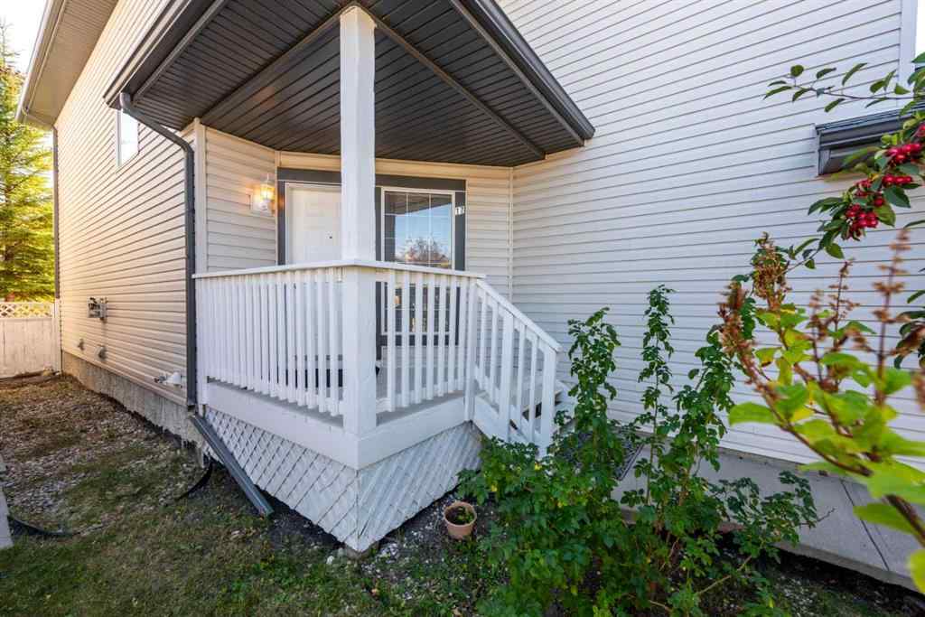 MLS® A2261089 - 17 Royal Birkdale Crescent NW in Royal Oak Calgary, Residential