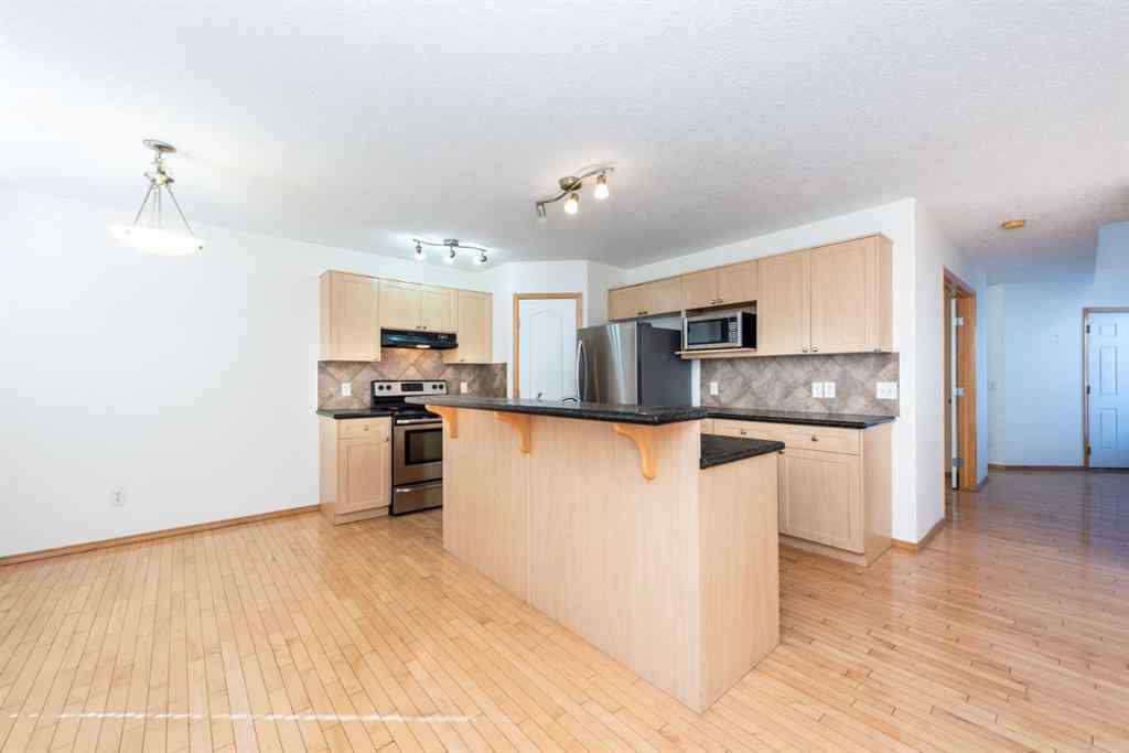 MLS® A2261089 - 17 Royal Birkdale Crescent NW in Royal Oak Calgary, Residential