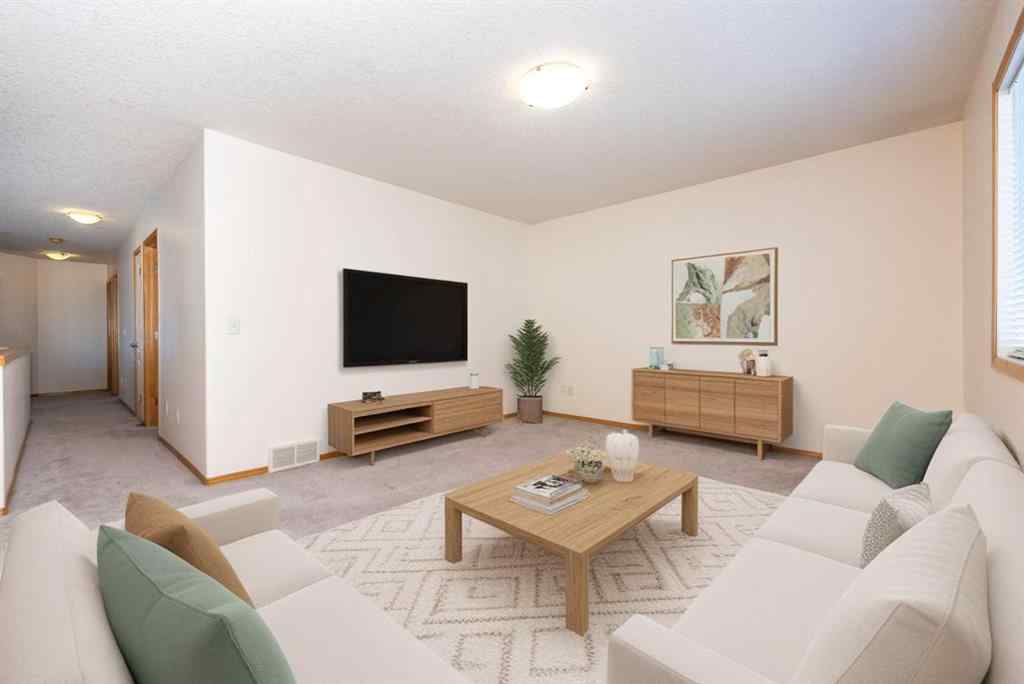 MLS® A2261089 - 17 Royal Birkdale Crescent NW in Royal Oak Calgary, Residential