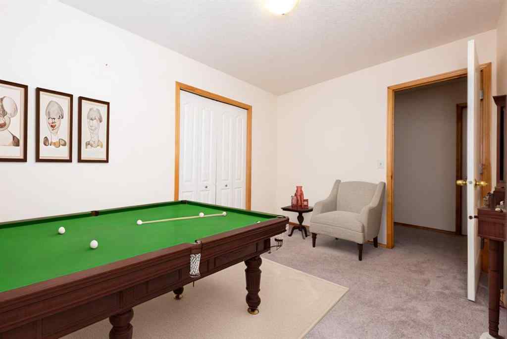 MLS® A2261089 - 17 Royal Birkdale Crescent NW in Royal Oak Calgary, Residential